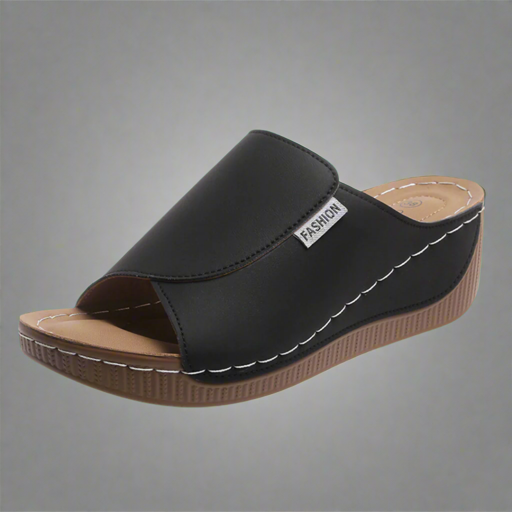 Ortrudis™ | Handmade sandal with comfortable sole