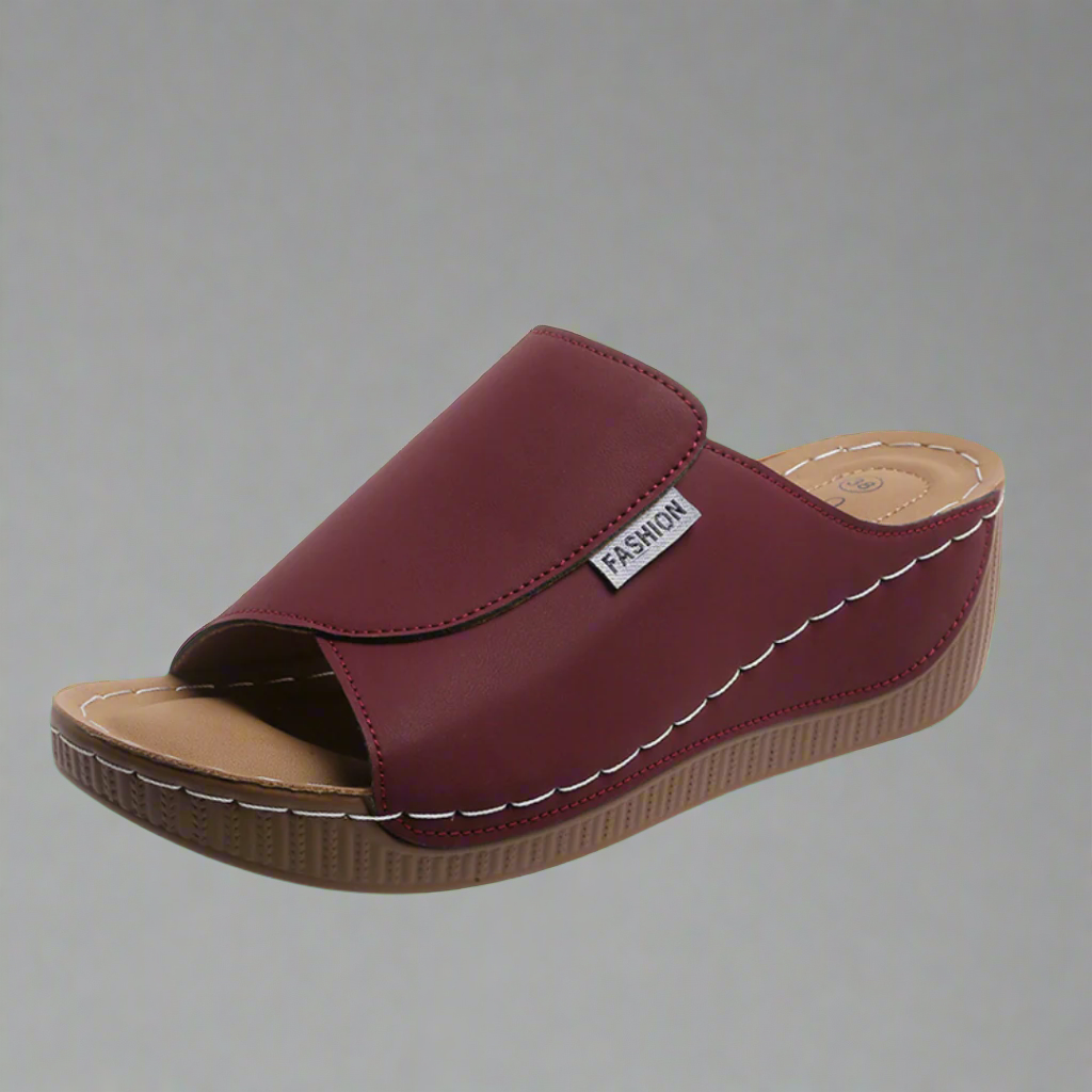 Ortrudis™ | Handmade sandal with comfortable sole