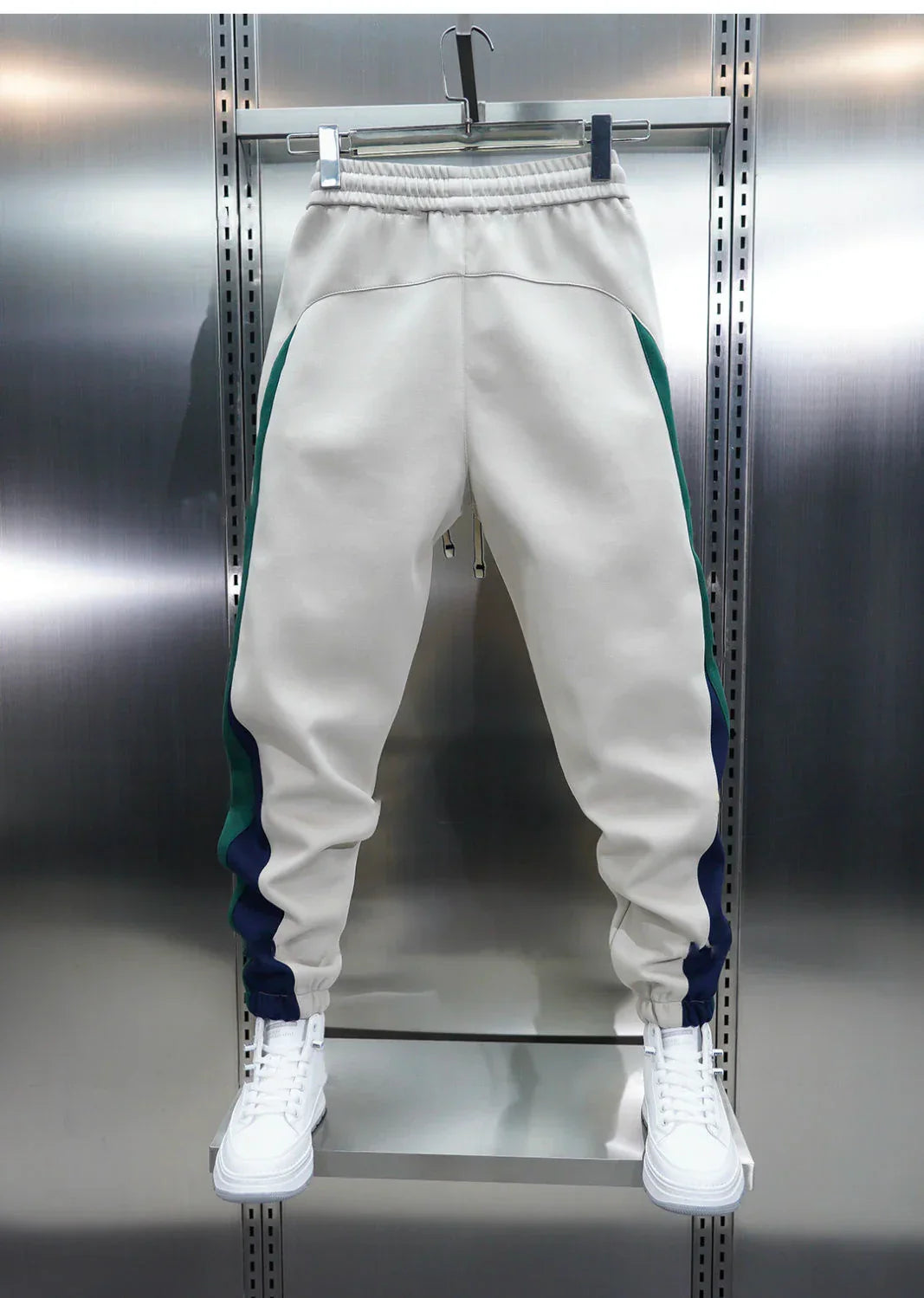 Sandgo™ | Trendy pants with contrasting stripe
