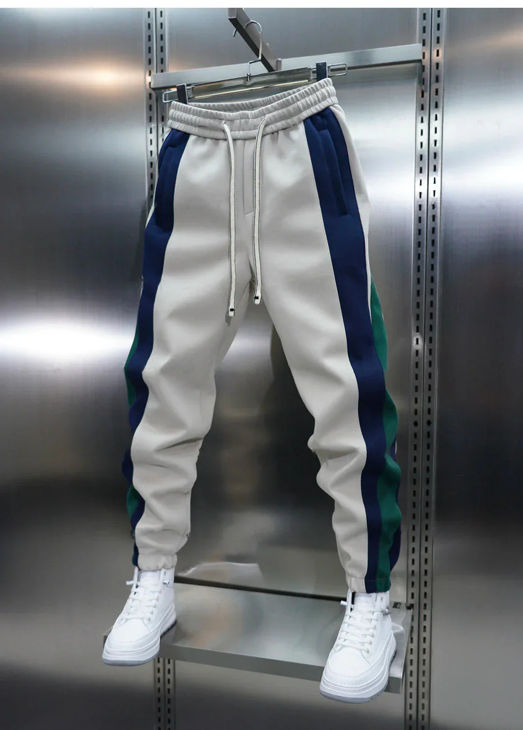 Sandgo™ | Trendy pants with contrasting stripe