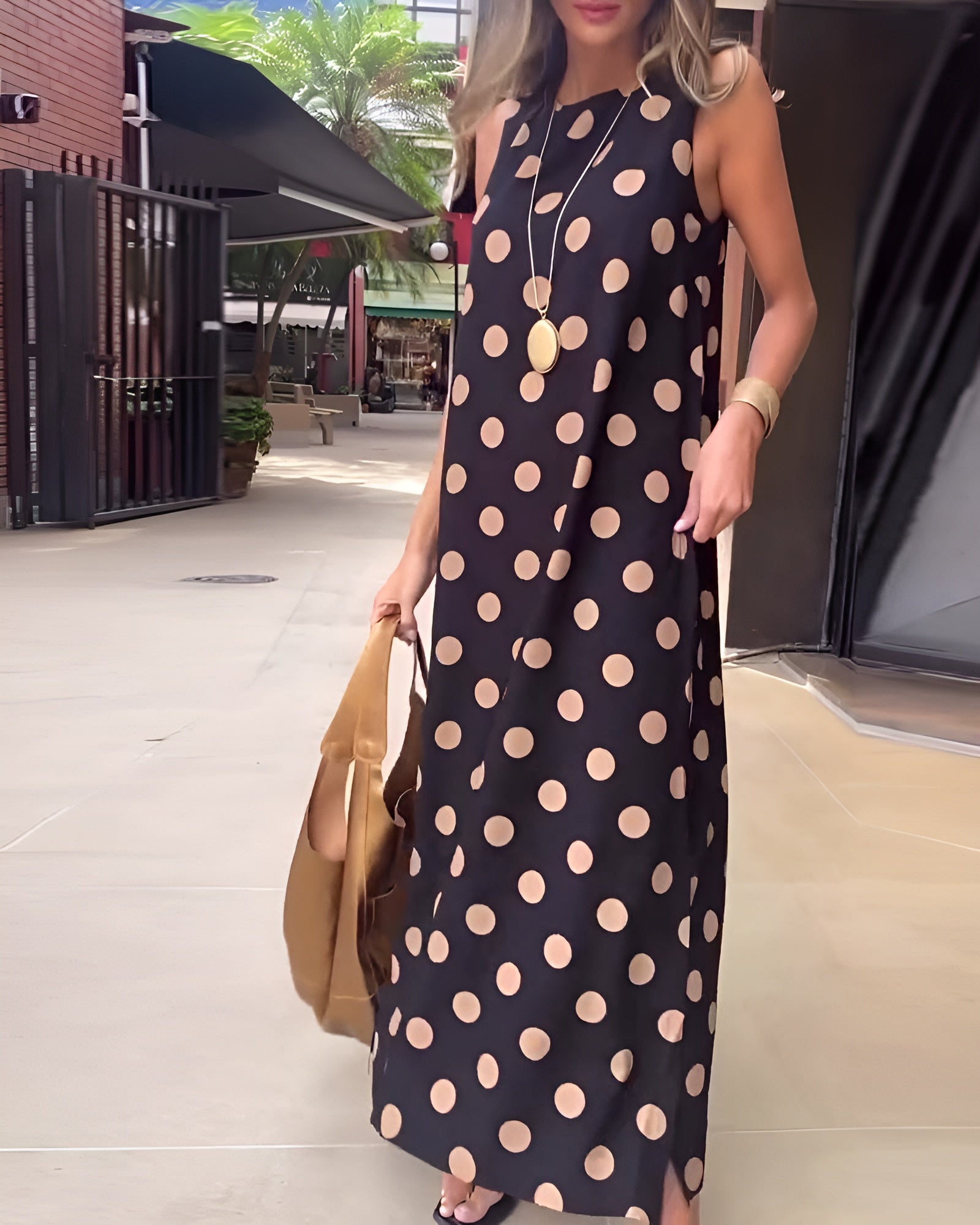 Roxane ™| Split maxi dress with polka dots