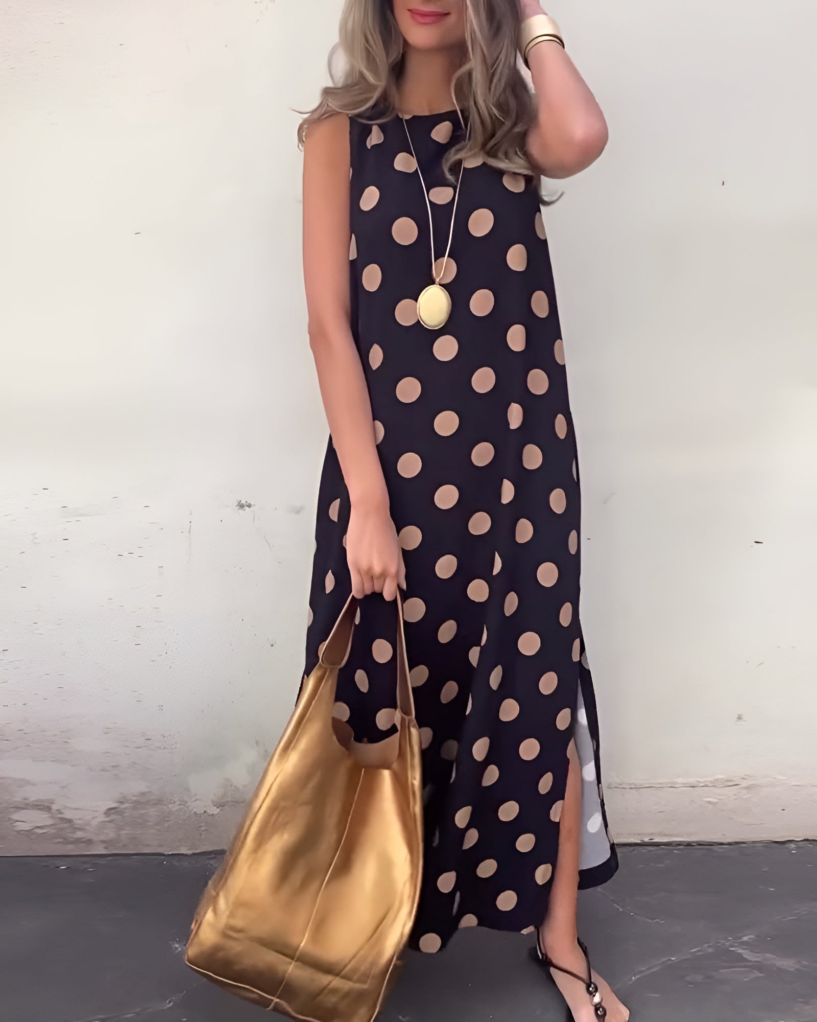 Roxane ™| Split maxi dress with polka dots