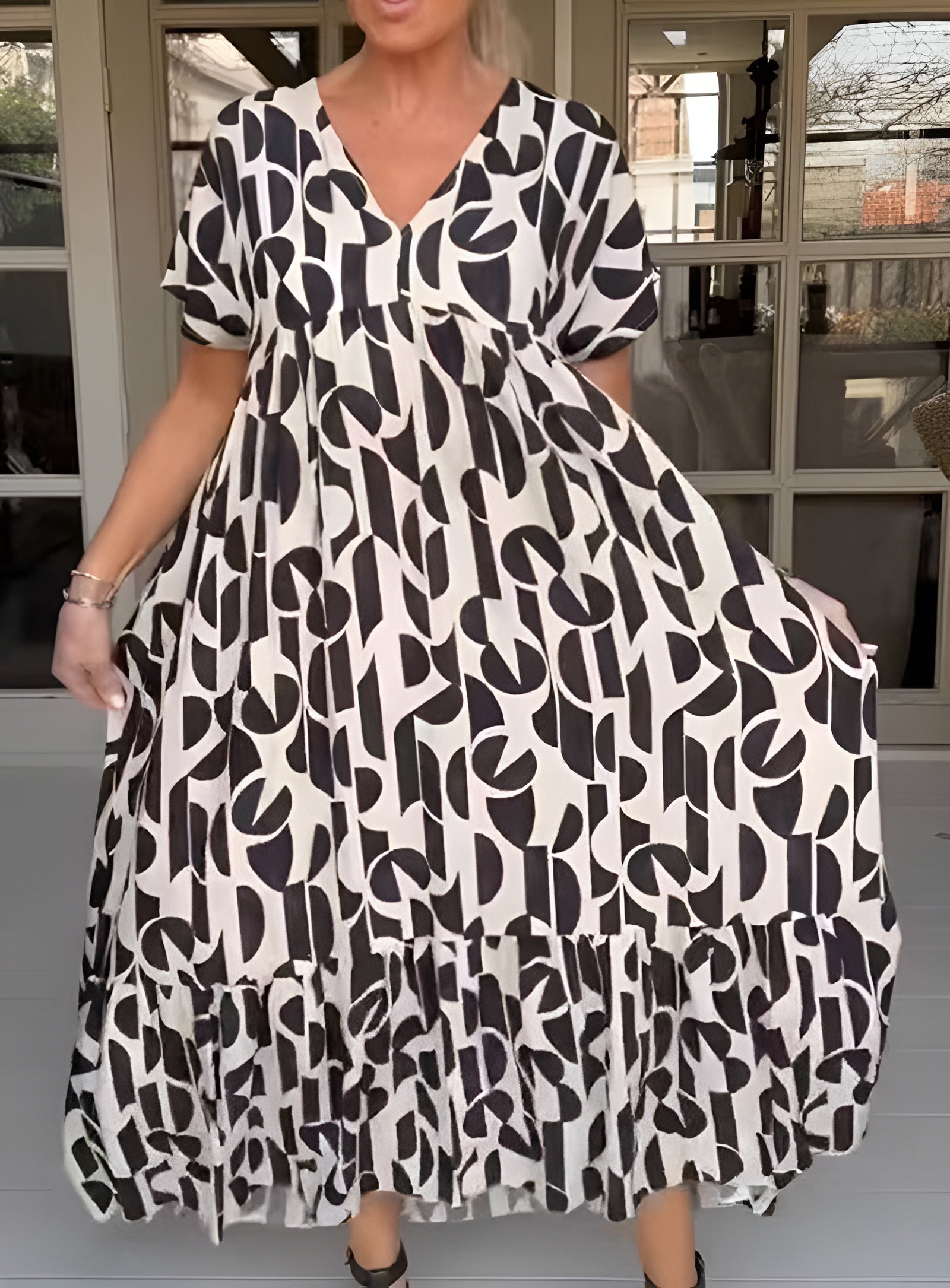 Colette™ | Fluid V-neck dress