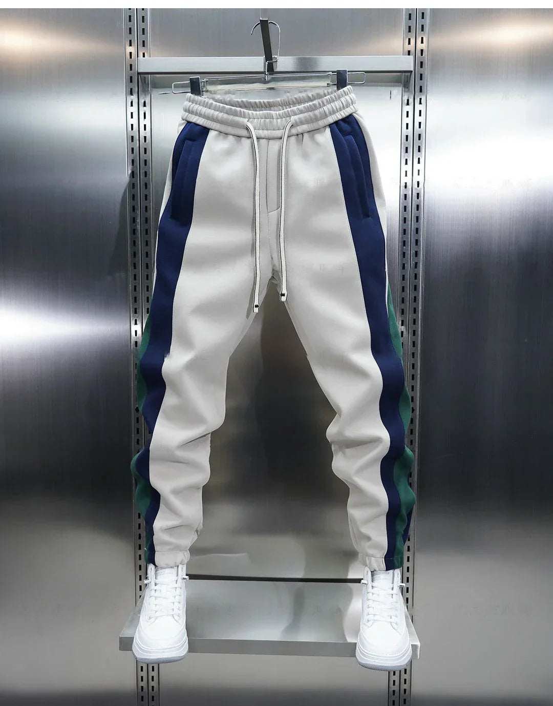 Sandgo™ | Trendy pants with contrasting stripe