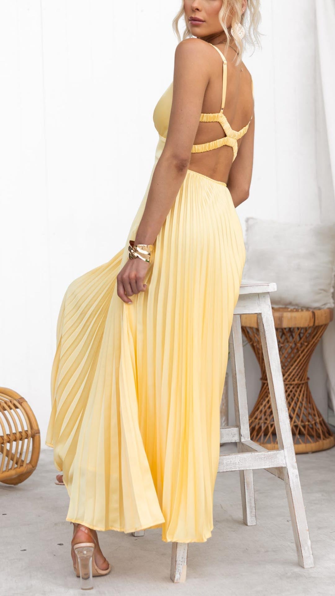 Savannah™ | Elegant Pleated Maxi Dress – Where Grace Meets Golden Glow