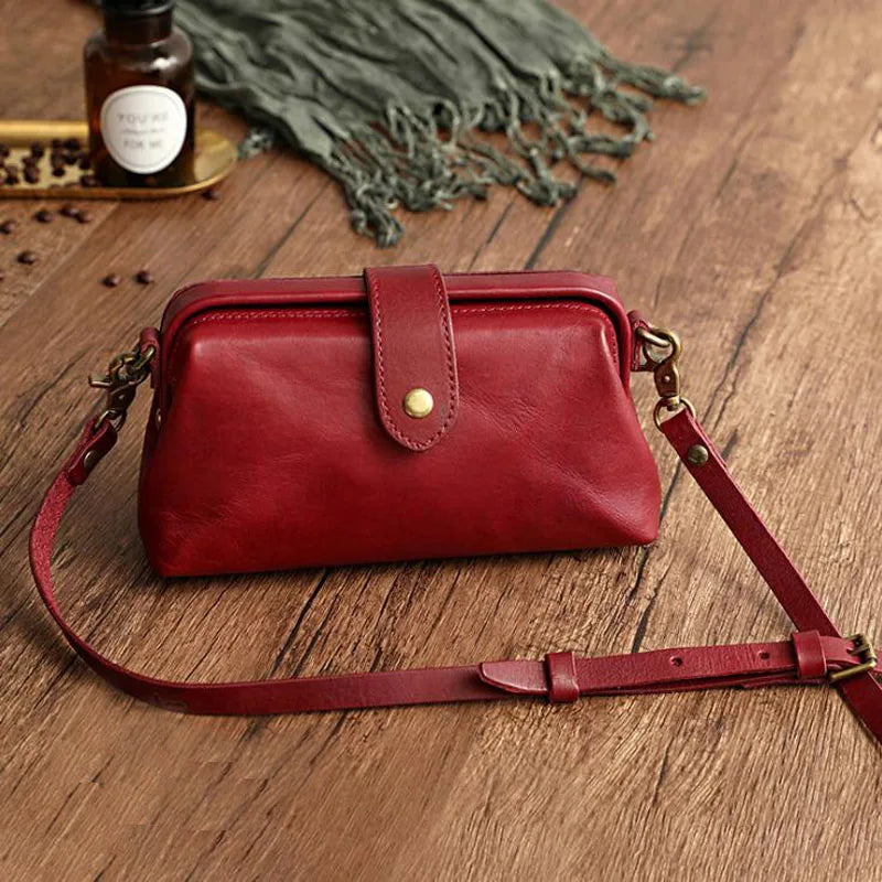 Velissa™ | Unique and timeless bag for women