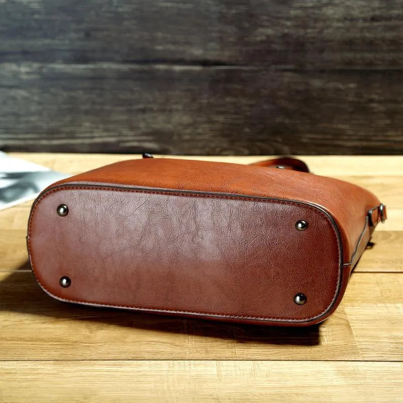 Nicole™ | shoulder bag in vintage leather