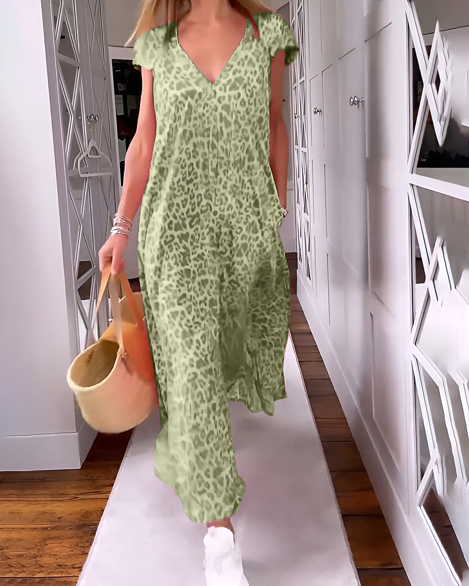 Véronique™ | V-neck long dress in print with short sleeves